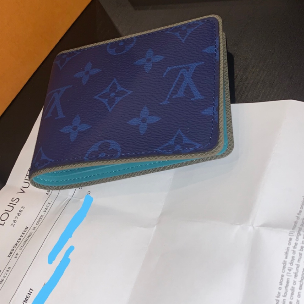 Louis Vuitton Pacific Outdoor Blue Wallet